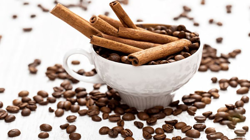 متخصص تغذیه اصفهان | شیرین کردن قهوه بدون شکر
