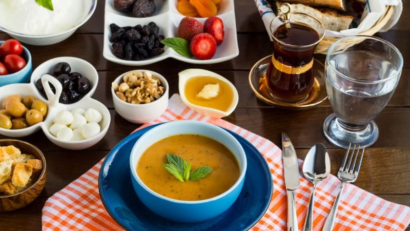 راه های جلوگیری از افزایش وزن در ماه رمضان | متخصص تغذیه اصفهان